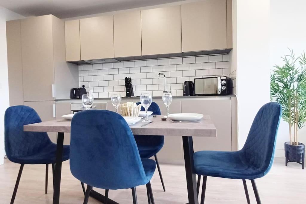 Stylish Modern 1Bed Apartment In Bedford Exterior photo